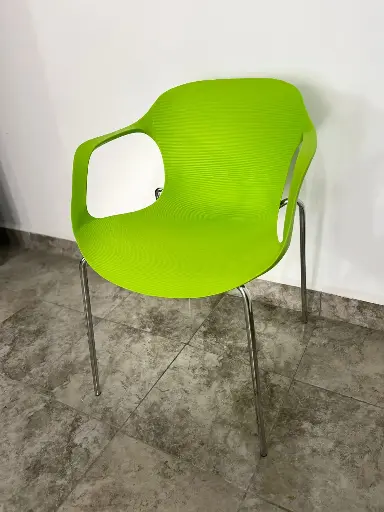 SILLA MINIMALISTA DE OFICINA