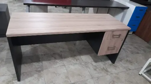 ESCRITORIO EN MELAMINA CON ARCHIVERO FLOTANTE