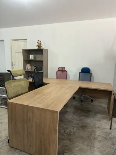 ESCRITORIO EN T