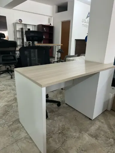 ESCRITORIO MODERNO